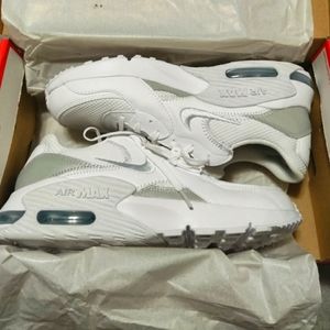 Nike Air Max Excee Women's 9.5 New